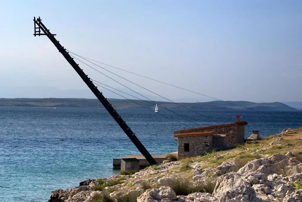 Apartment In Green And Quite Area, Close To Beach Silo  0*, Silo (Krk)